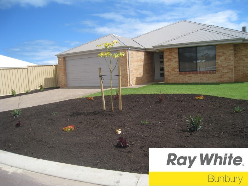 24 Carlingford Court, Australind WA 6233