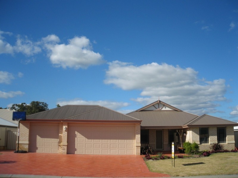 3 Onyx Brace, Australind WA 6233