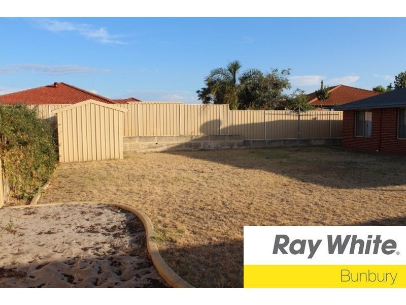 43 Lusitano Avenue, Eaton WA 6232