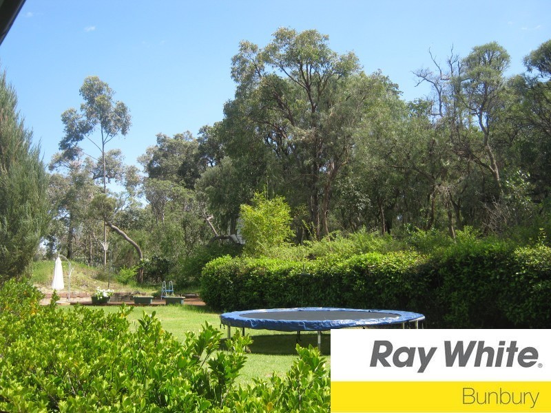 16 Tahlia Court, Leschenault WA 6233