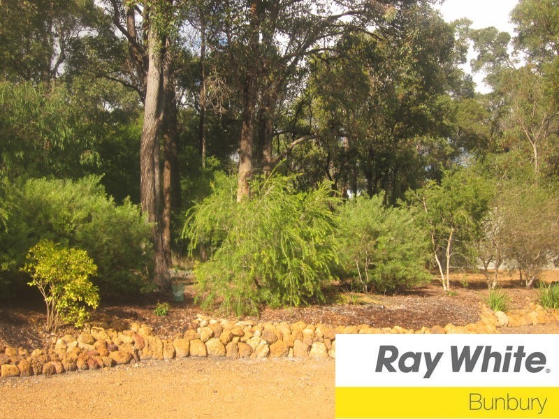 12 Page Retreat, Boyanup WA 6237