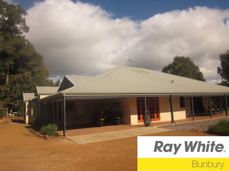 12 Page Retreat, Boyanup WA 6237