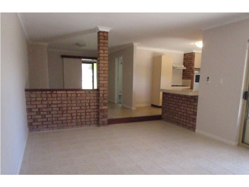 4 Alexandrina Place, Australind WA 6233