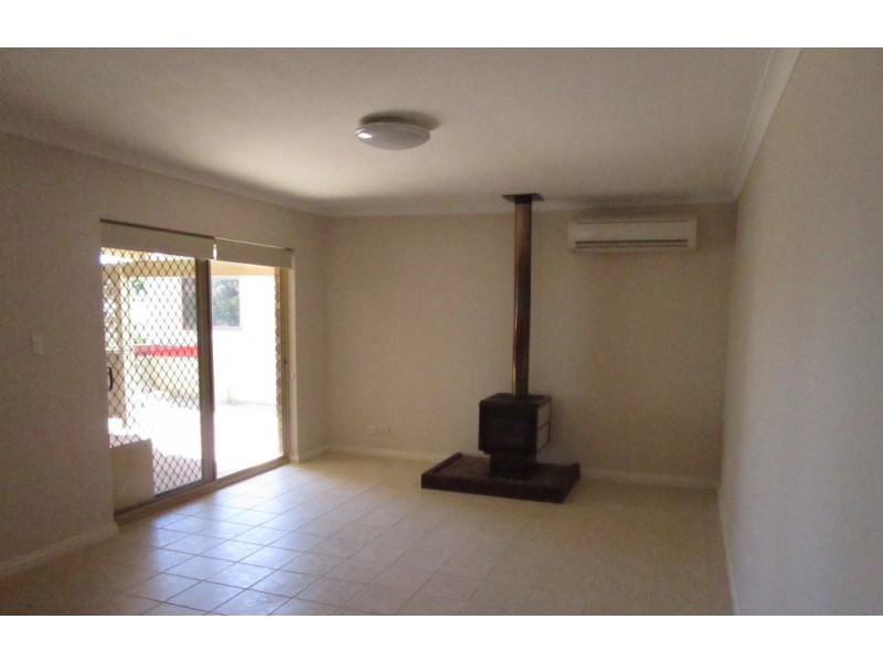 4 Alexandrina Place, Australind WA 6233