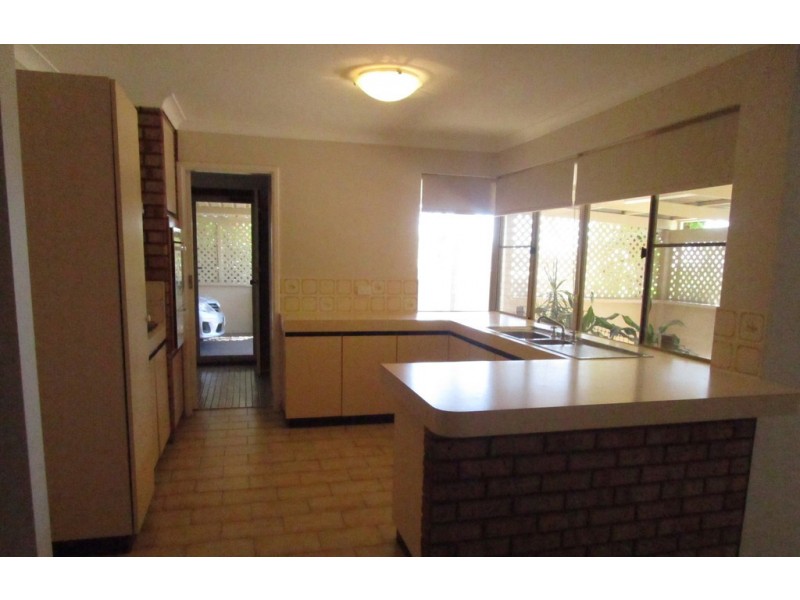 4 Alexandrina Place, Australind WA 6233