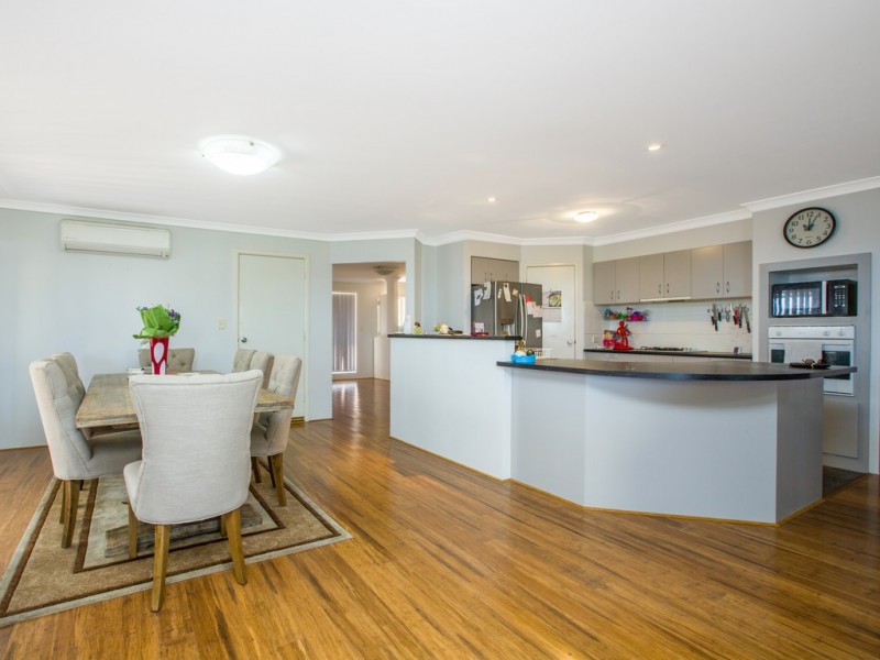 25 Lawson Road, Dalyellup WA 6230