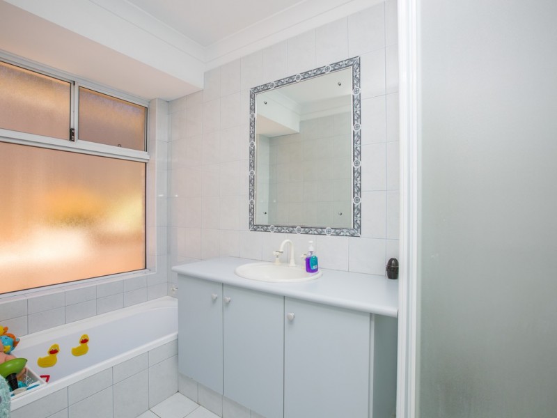 25 Lawson Road, Dalyellup WA 6230