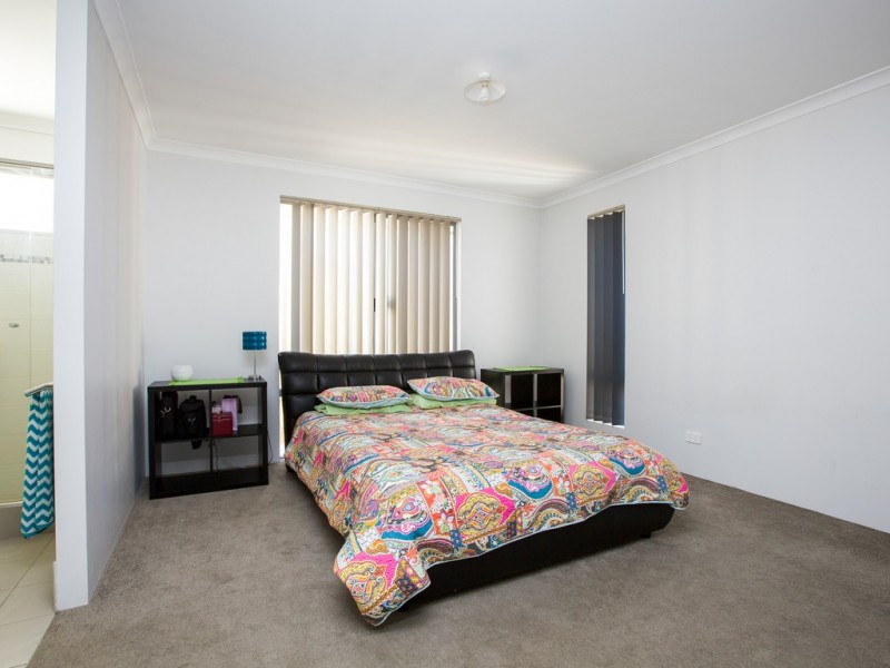 10 Lochart Road, Australind WA 6233