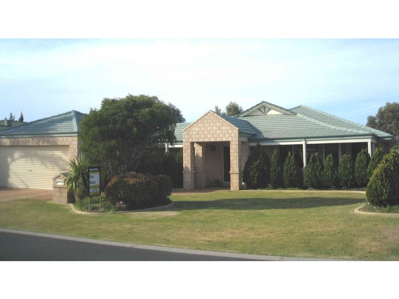 7 Turnberry Way, Pelican Point WA 6230
