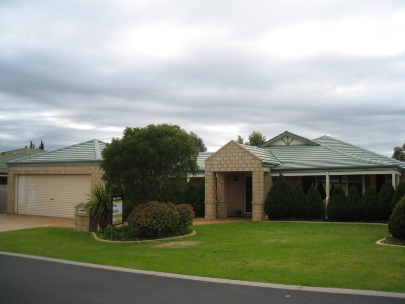 7 Turnberry Way, Pelican Point WA 6230