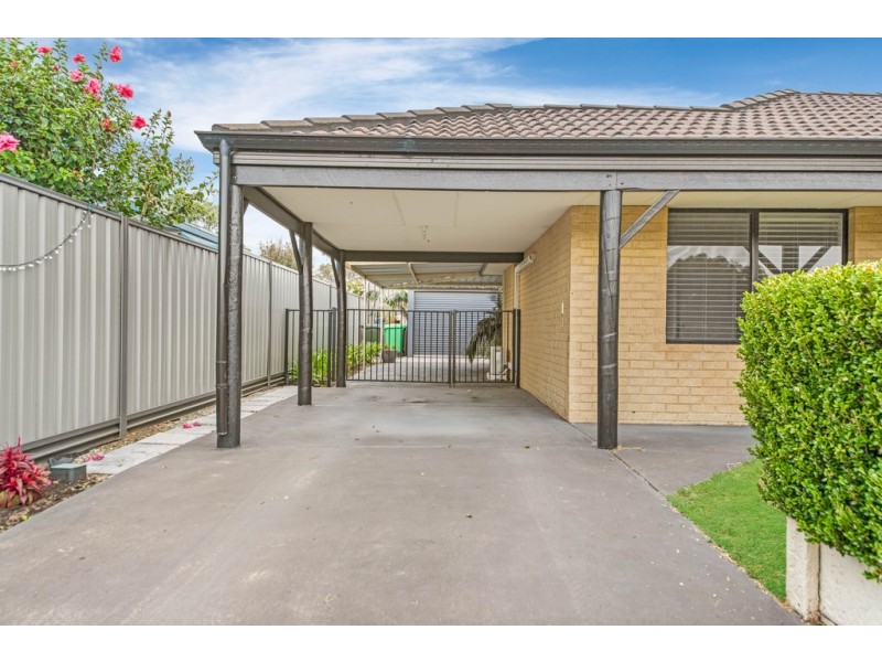 25 Dudley Drive, Usher WA 6230