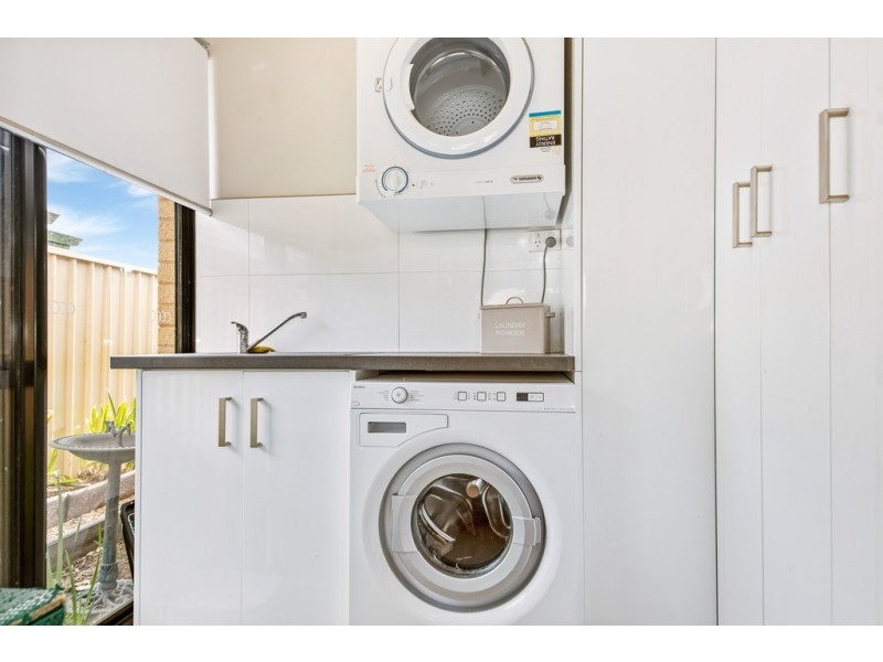 25 Dudley Drive, Usher WA 6230