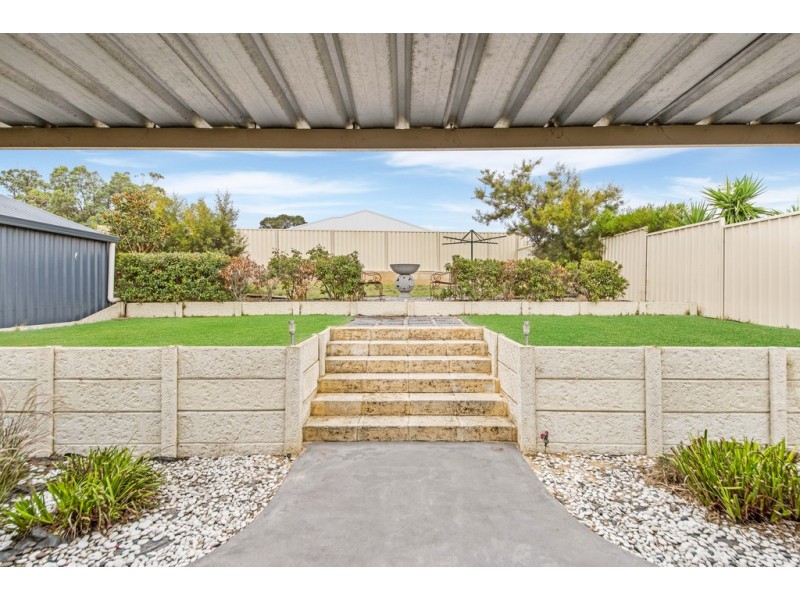 25 Dudley Drive, Usher WA 6230