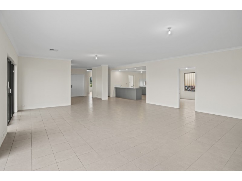 271 Dalyellup Boulevard, Dalyellup WA 6230