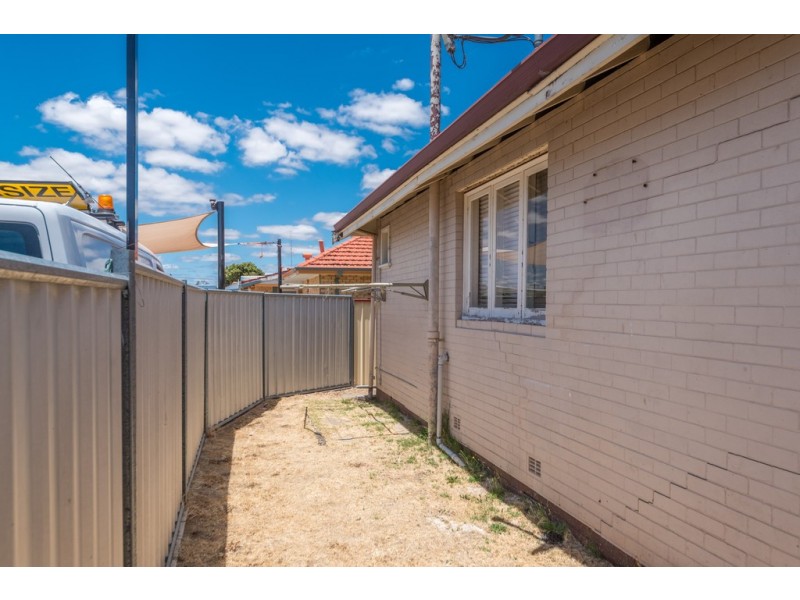 36A Island Queen Street, Withers WA 6230