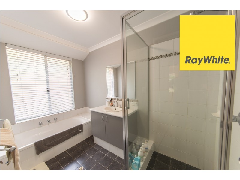 12 Weller Loop, Leschenault WA 6233