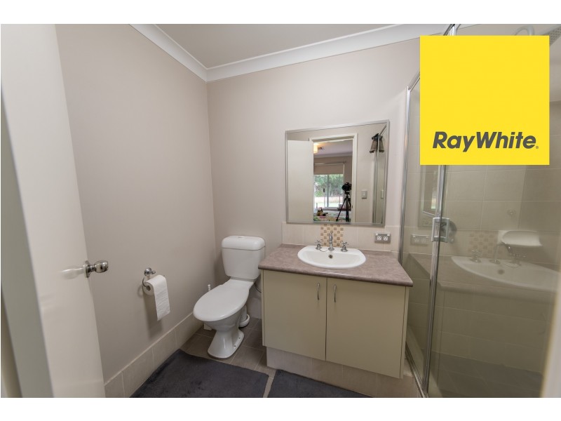 12 Weller Loop, Leschenault WA 6233