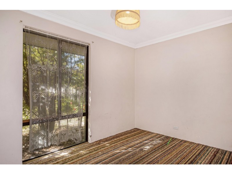 42 Jacaranda Crescent, Withers WA 6230