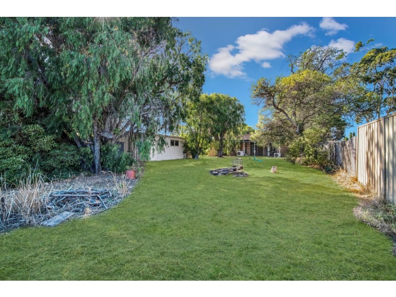 42 Jacaranda Crescent, Withers WA 6230