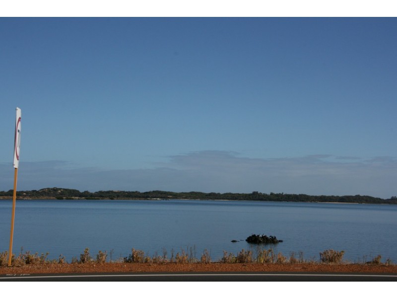 2 and 4 Laura Avenue, Australind WA 6233