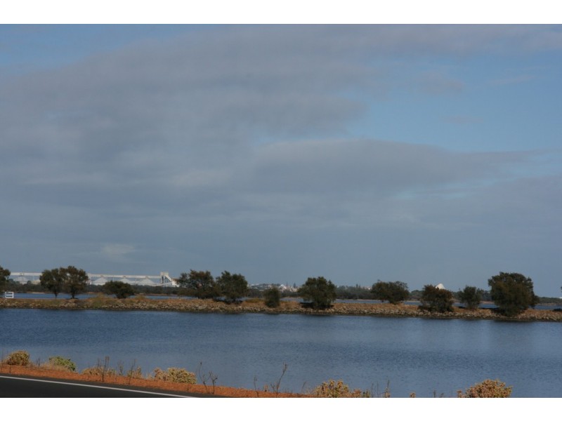 2 and 4 Laura Avenue, Australind WA 6233