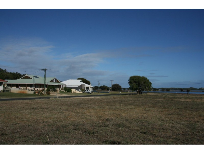 2 and 4 Laura Avenue, Australind WA 6233