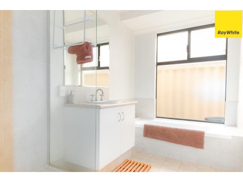 8 Possum Way, College Grove WA 6230