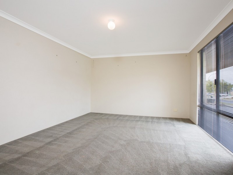 22 Chisholm Road, Dalyellup WA 6230