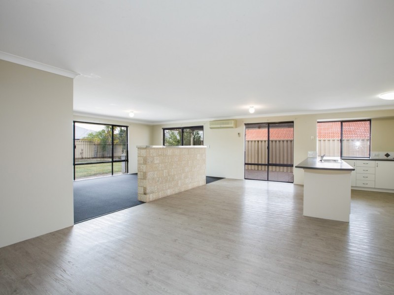 22 Chisholm Road, Dalyellup WA 6230