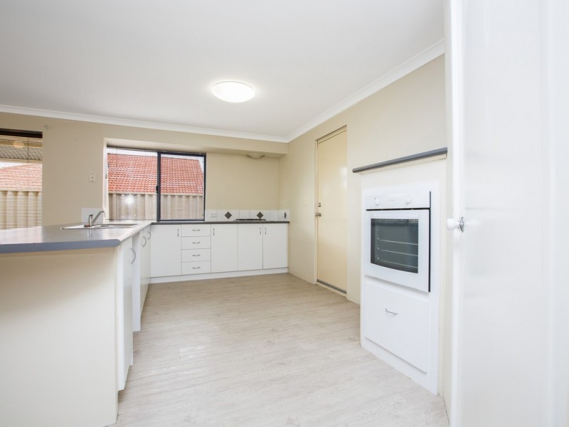 22 Chisholm Road, Dalyellup WA 6230