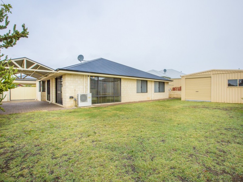 22 Chisholm Road, Dalyellup WA 6230