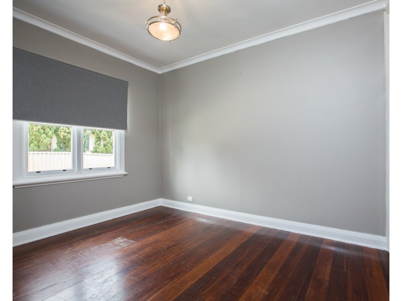 11 Hillcrest Avenue, South Bunbury WA 6230