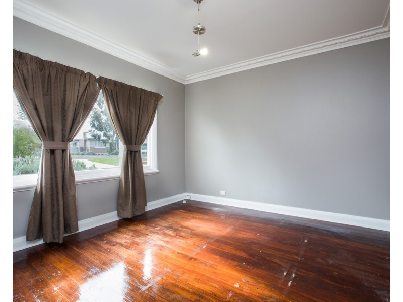 11 Hillcrest Avenue, South Bunbury WA 6230