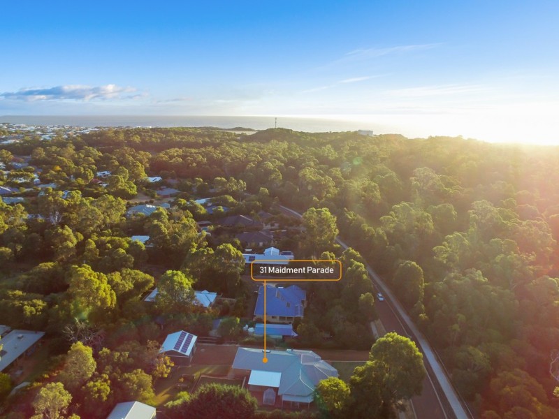 31 Maidment Pde, Dalyellup WA 6230