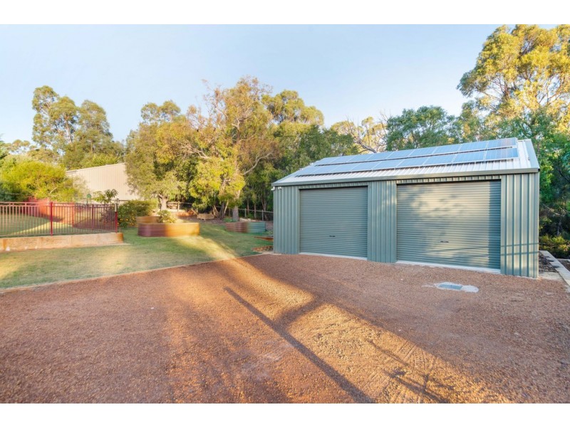 31 Maidment Pde, Dalyellup WA 6230