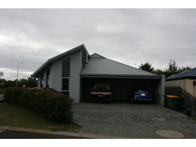 2 /19 Broadway, Pelican Point, Bunbury WA 6230