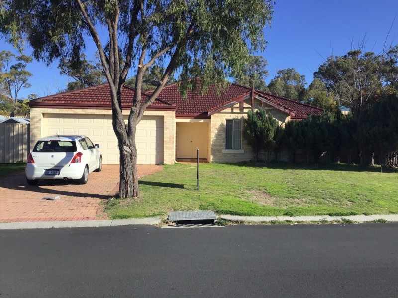 9 Blaxland Road, Dalyellup WA 6230