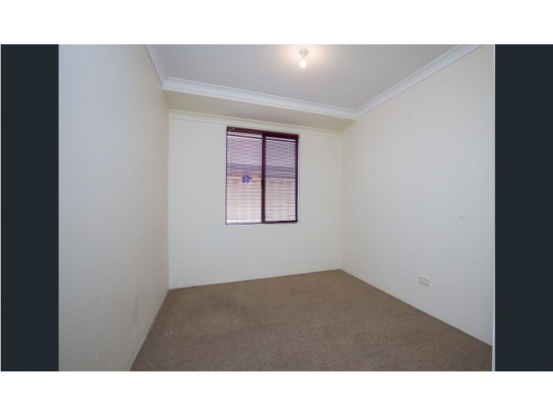 17 Blaxland Road, Dalyellup WA 6230
