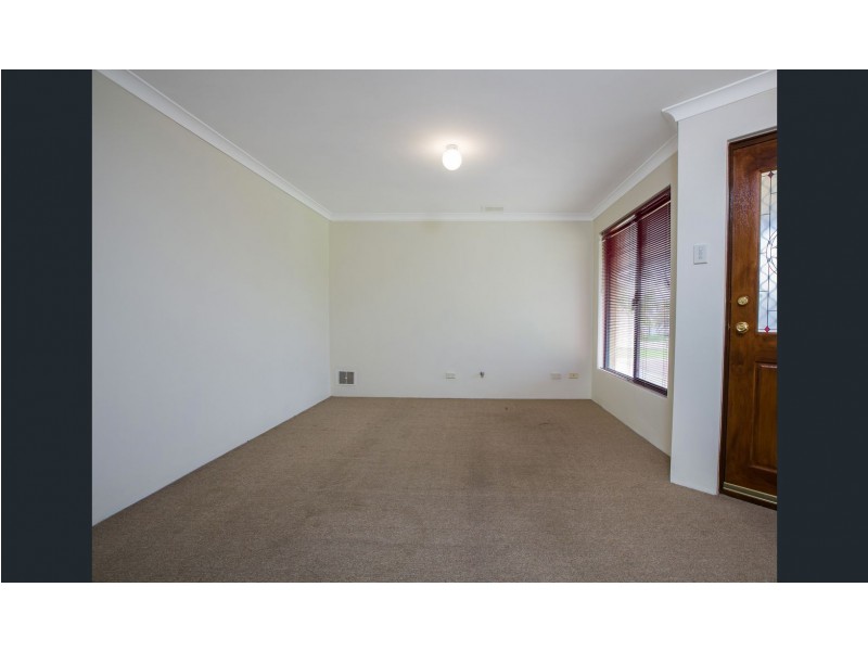 17 Blaxland Road, Dalyellup WA 6230