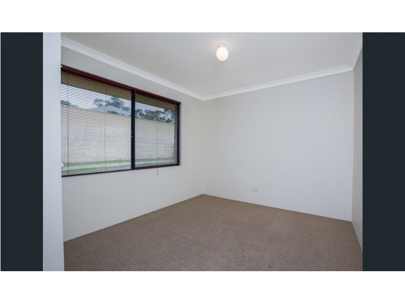 17 Blaxland Road, Dalyellup WA 6230
