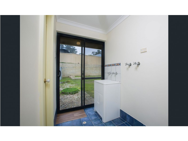 17 Blaxland Road, Dalyellup WA 6230