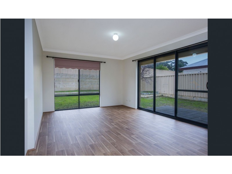 17 Blaxland Road, Dalyellup WA 6230