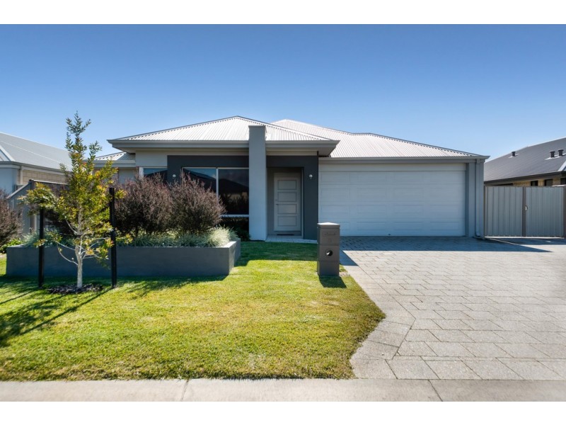 20 Charoite Street, Australind WA 6233