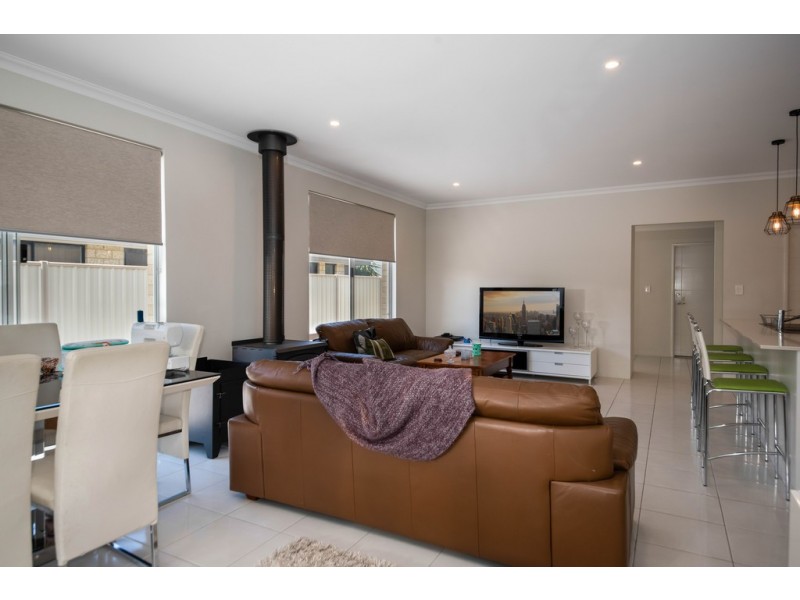 20 Charoite Street, Australind WA 6233