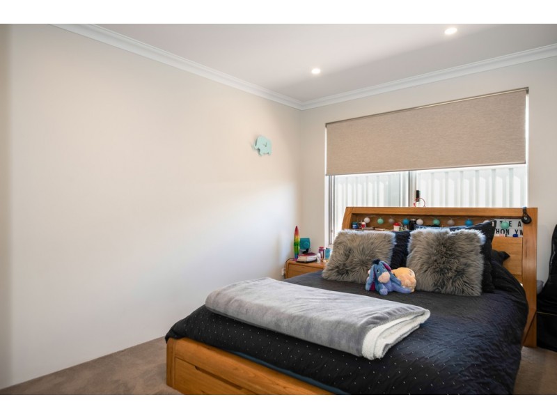 20 Charoite Street, Australind WA 6233