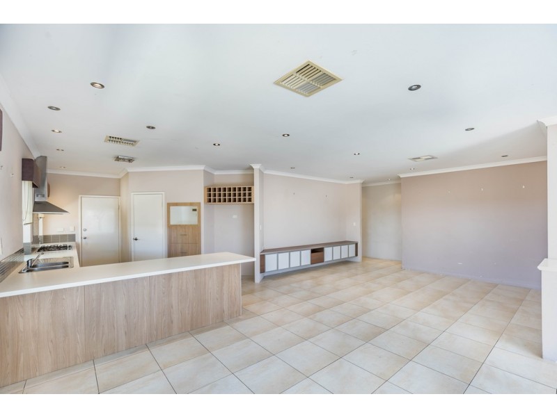 53 Millbridge Boulevarde, Millbridge WA 6232