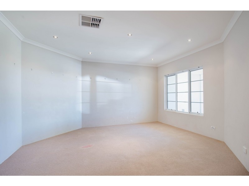 53 Millbridge Boulevarde, Millbridge WA 6232