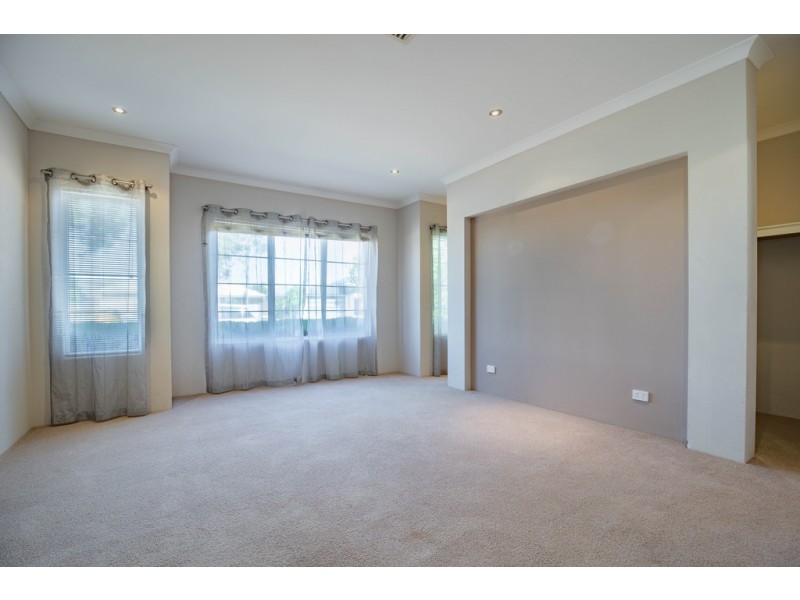 53 Millbridge Boulevarde, Millbridge WA 6232