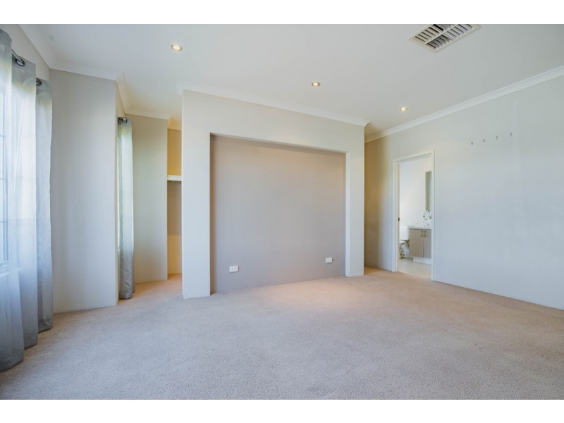 53 Millbridge Boulevarde, Millbridge WA 6232
