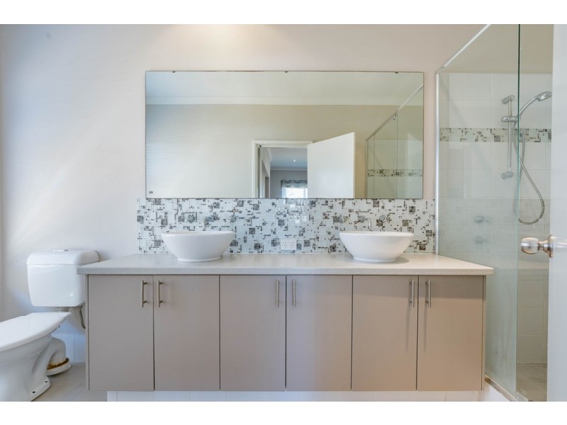 53 Millbridge Boulevarde, Millbridge WA 6232